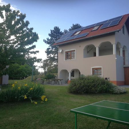 Bottyahat Guesthouse Rezi Zewnętrze zdjęcie