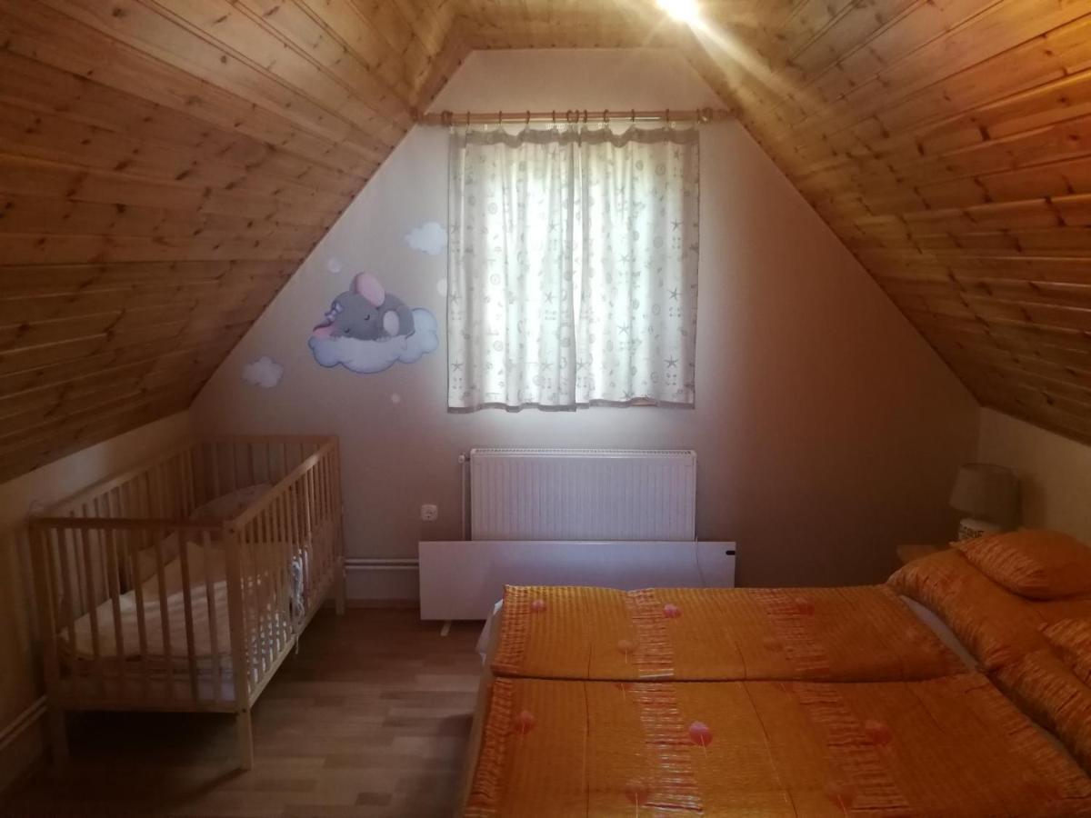 Bottyahat Guesthouse Rezi Zewnętrze zdjęcie